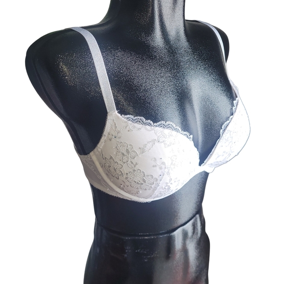 Victoria Secret White and Silver Lace Bra Sz.32DD - Picture 2 of 4